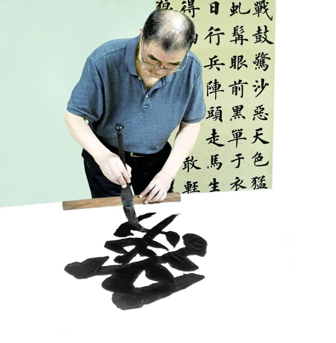 卢中南楷书题匾,即敦厚大气,又庄严易识